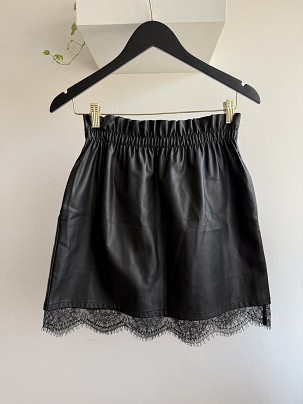 Női műbőr szoknya