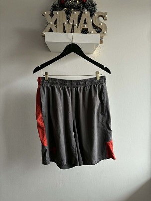 Under Armour férfi rövidnadrág