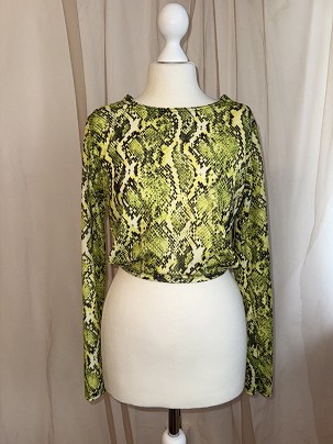 Női felső (címkés)