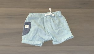 Kisfiú rövidnadrág