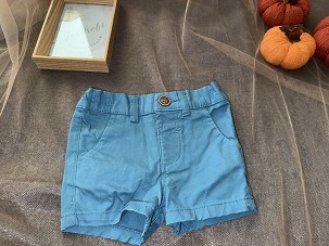 Kisfiú rövidnadrág