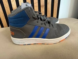 Adidas cipő (37 1/3)