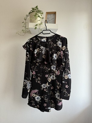 Amisu női ruha-rövidnadrágos