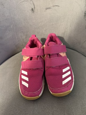 Adidas lány cipő
