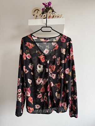 Virágmintás blúz