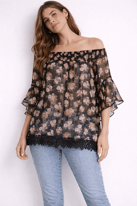 Fodros virágmintás felső