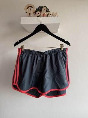 Adidas rövidnadrág