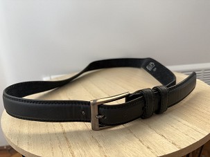 Fekete férfi öv