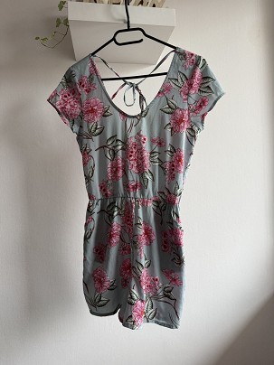 Virágmintás nyári overál