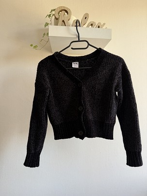 Fekete kardigán