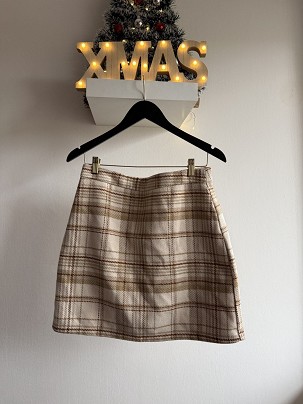 Kockás barna szoknya