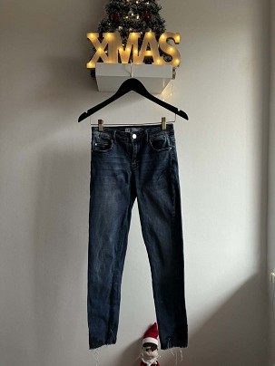 FB sister farmernadrág